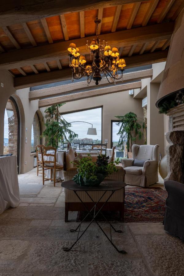 Agriturismo Poggio Il Castellare 蒙塔尔奇诺 外观 照片